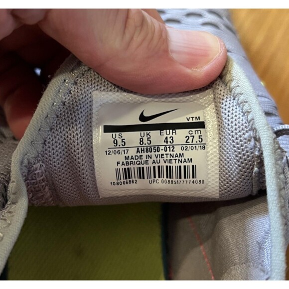 Nike Air Max 270 Shoes Mens Size 9.5 Athletic Running Sneakers AH8050-012 - Picture 10 of 10